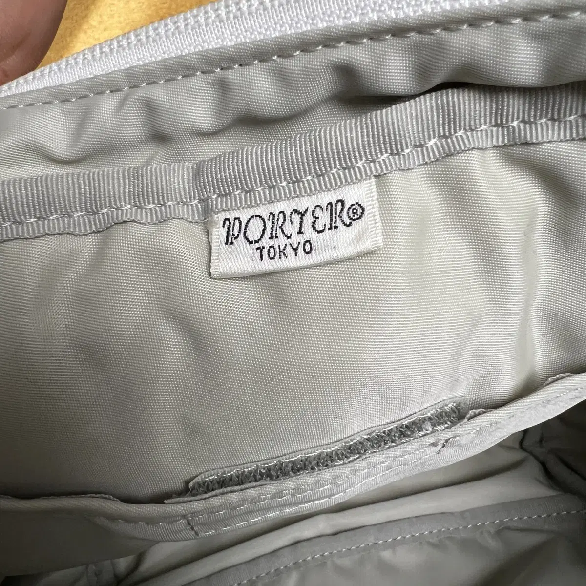 Porter Cue Shoulder Bag 요시다 포터 숄더백