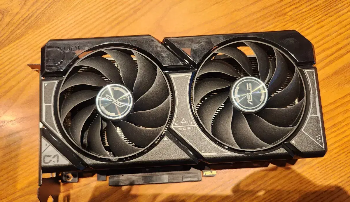 asus rtx4060ti oc 에디션 팝니다