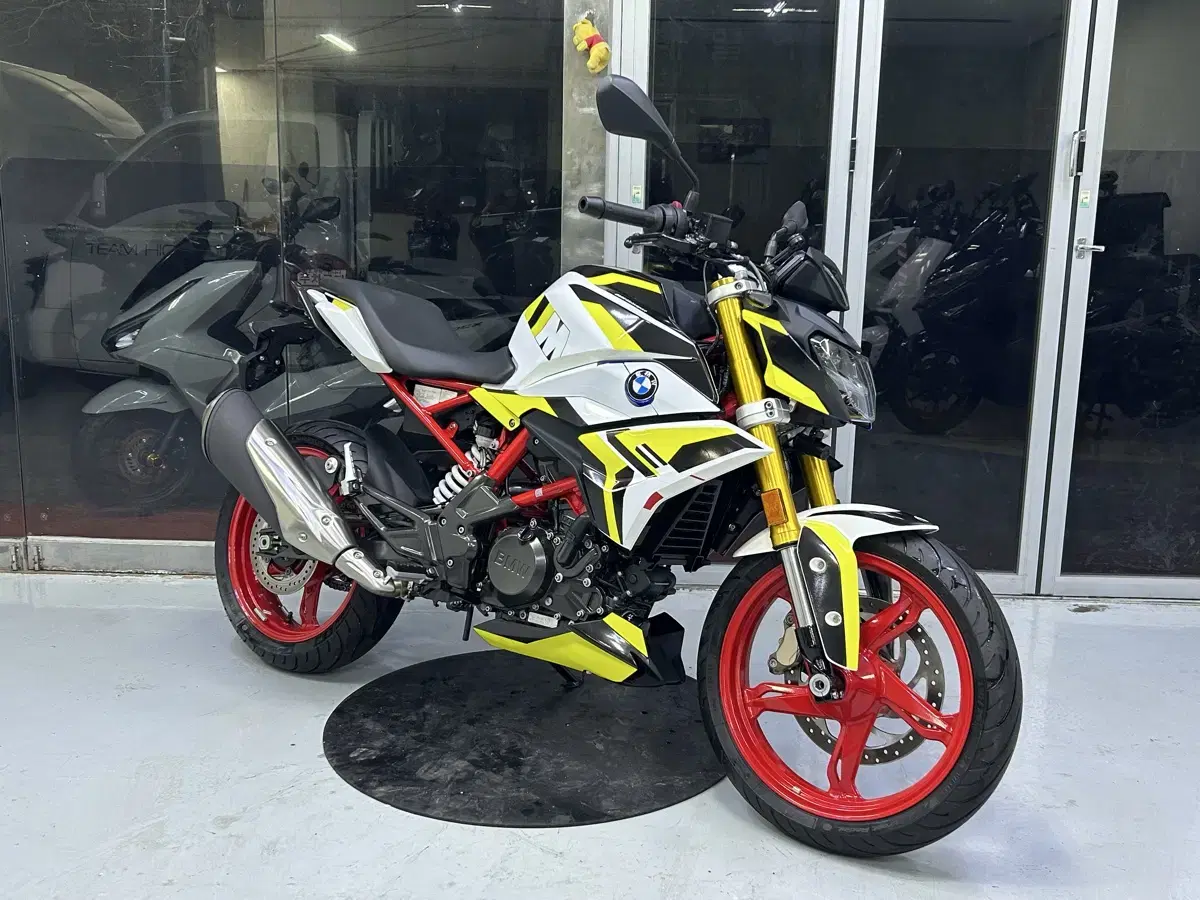 23년식 Bmw g310r 2천km 1인신조 신차급 무꿍무슬립 판매/대차