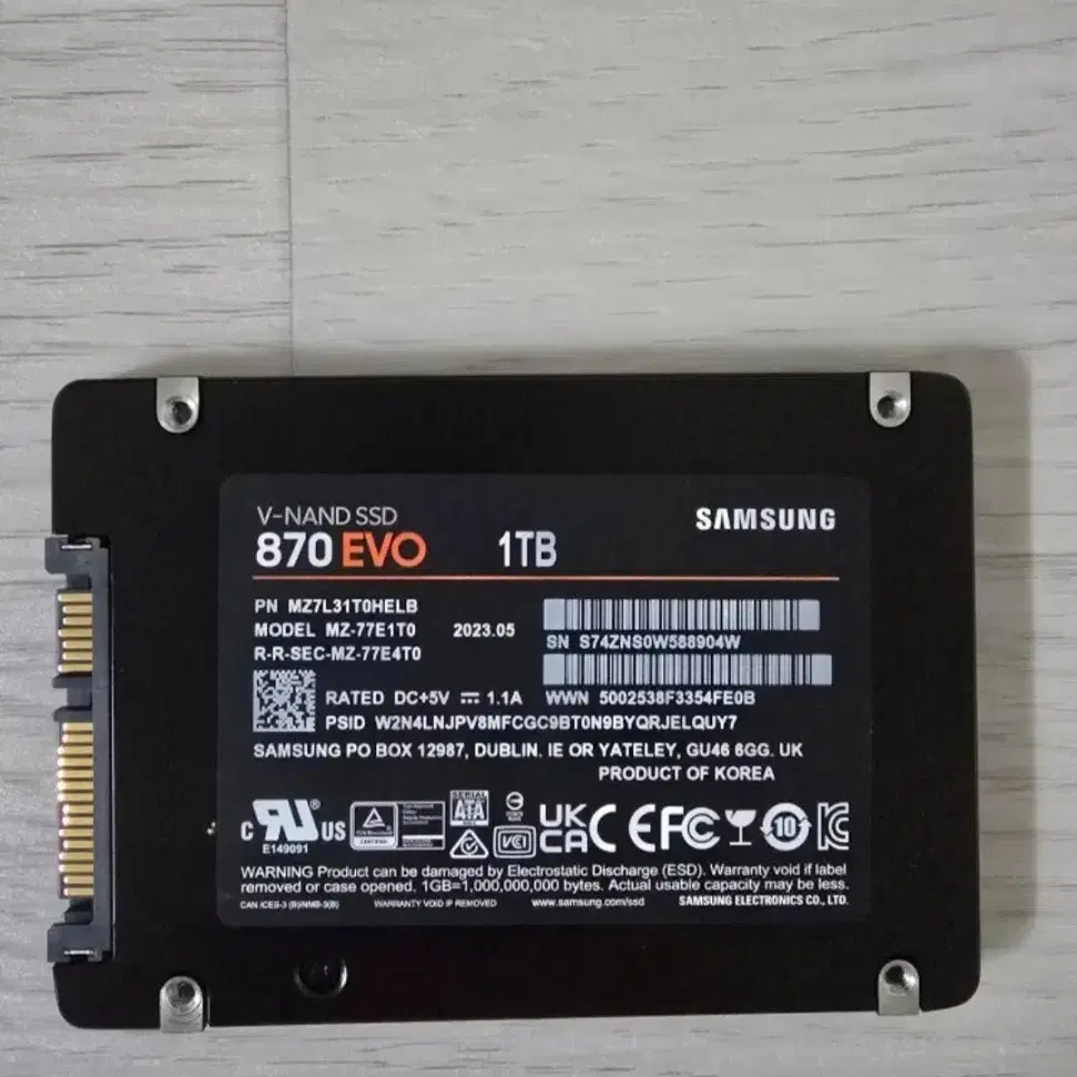 고성능 컴퓨터 팝니다  글카4060ti ssd 1테라  새거 드려요