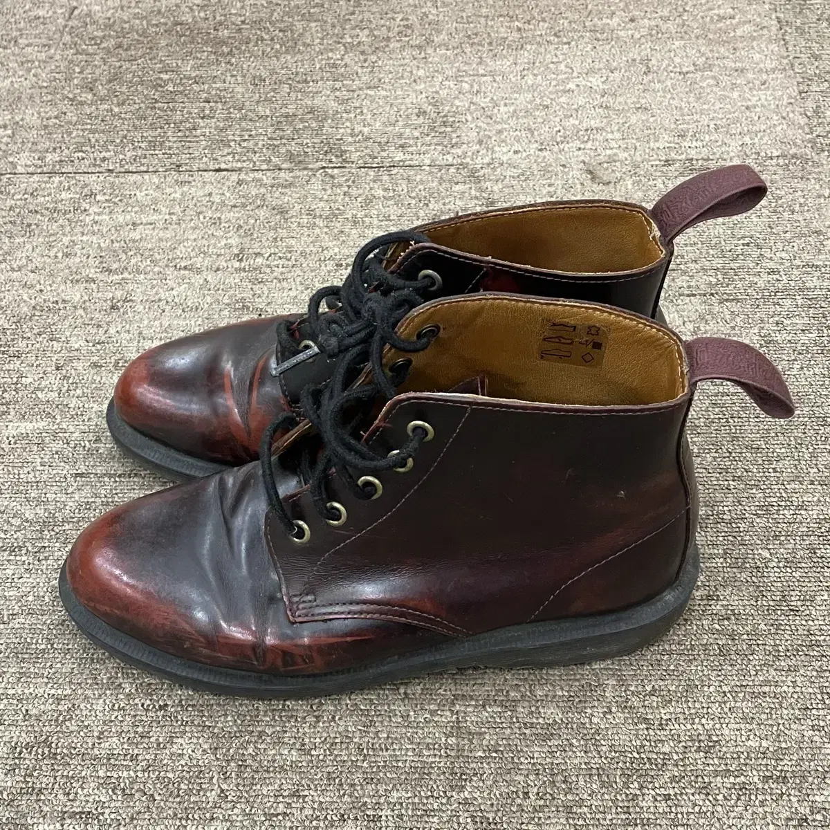 (250) Dr.martens 닥터마틴 에멀린 5홀