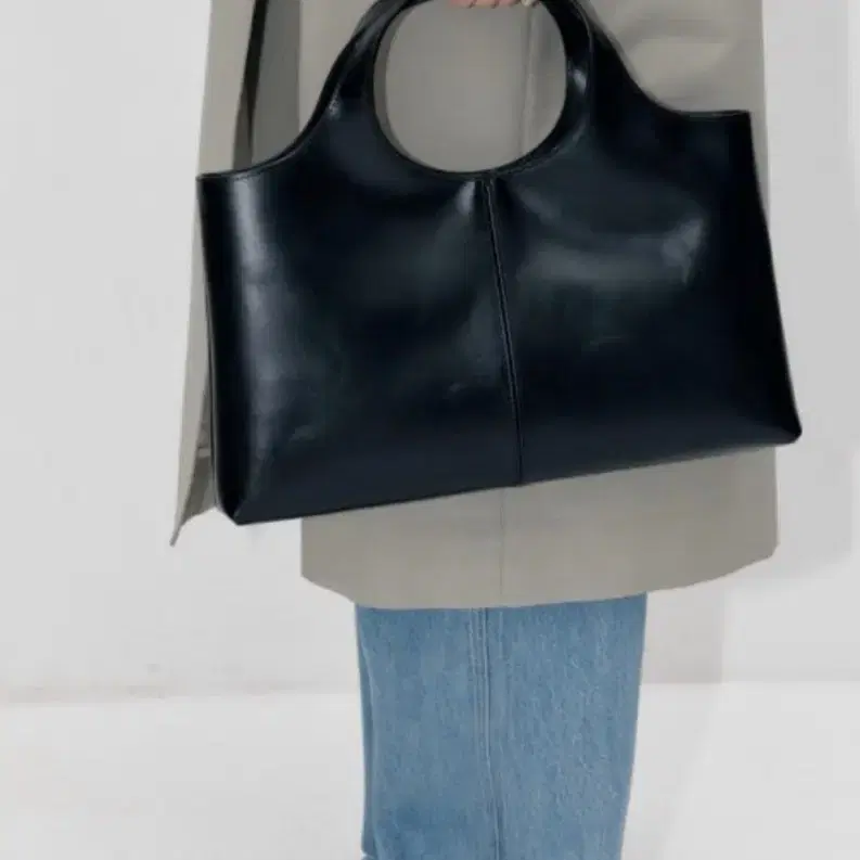 파르벵 레더 토트백 leather tote bag 블랙