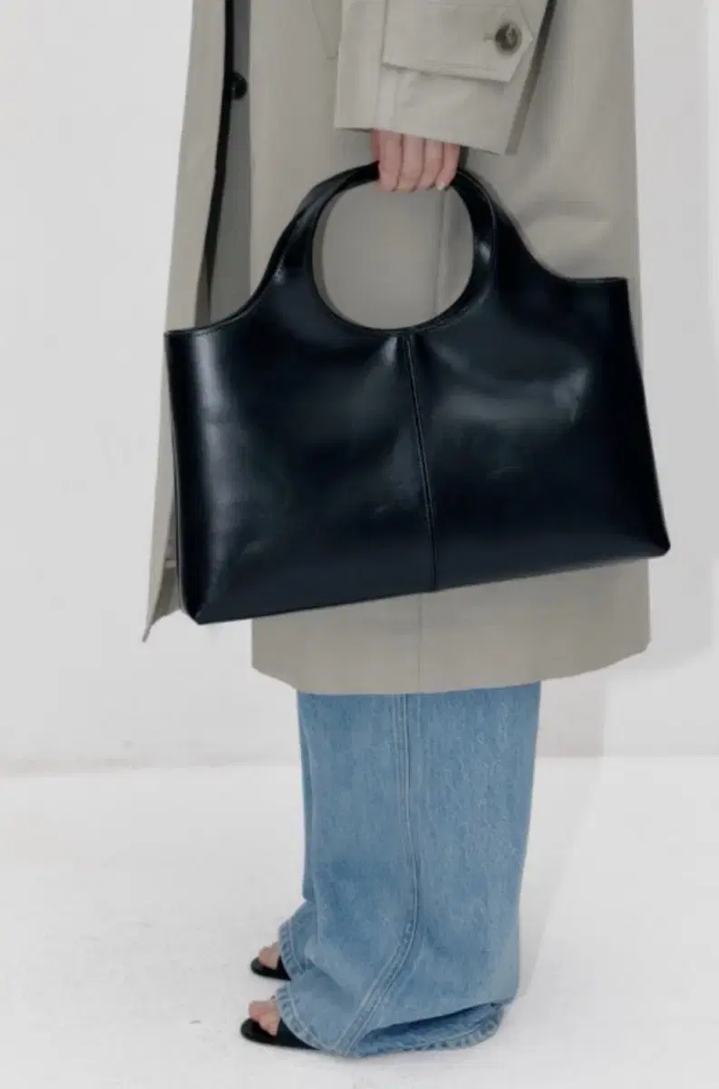 파르벵 레더 토트백 leather tote bag 블랙