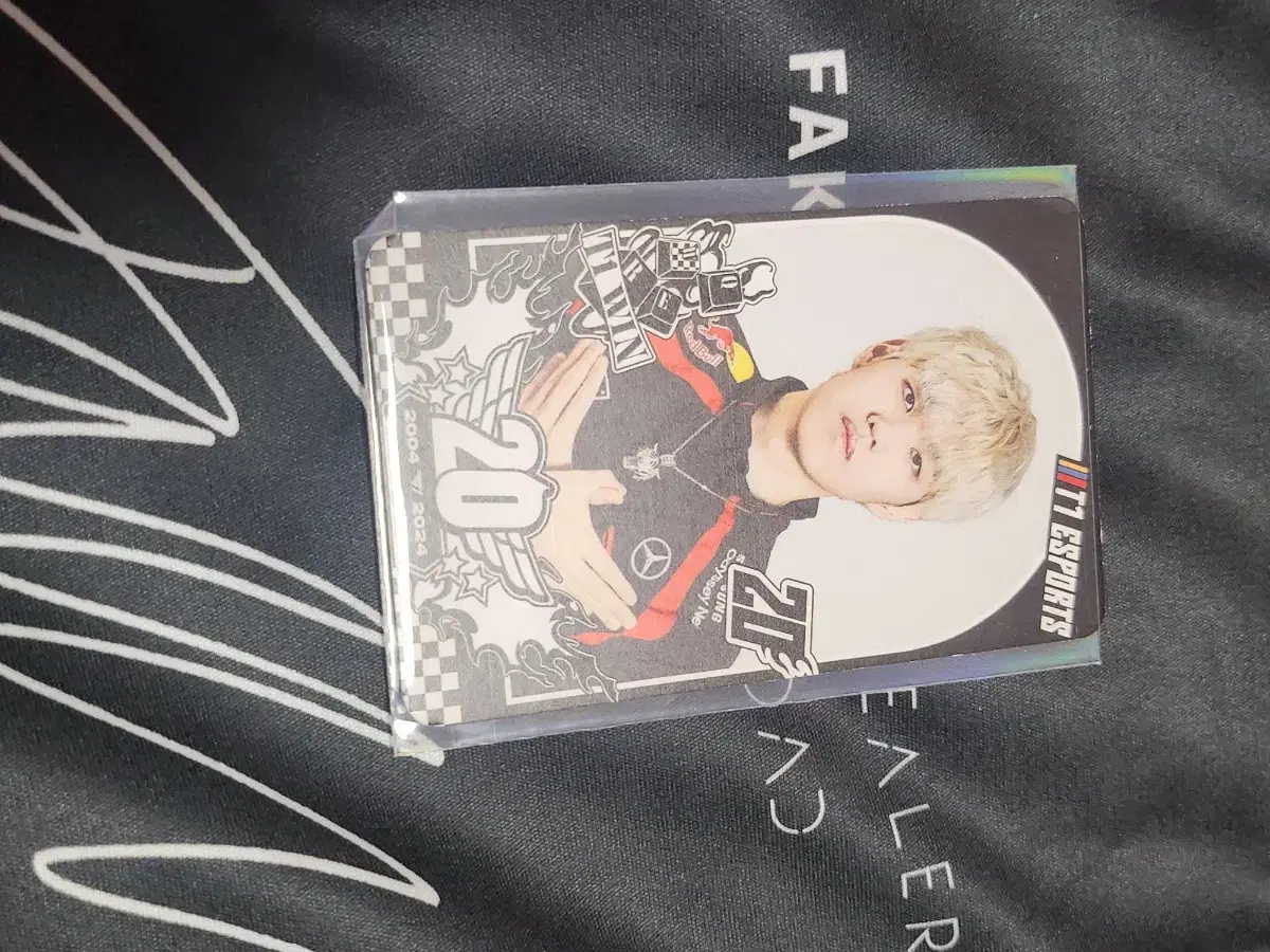 T1 Owner 20th Anniversary Limited Photocard