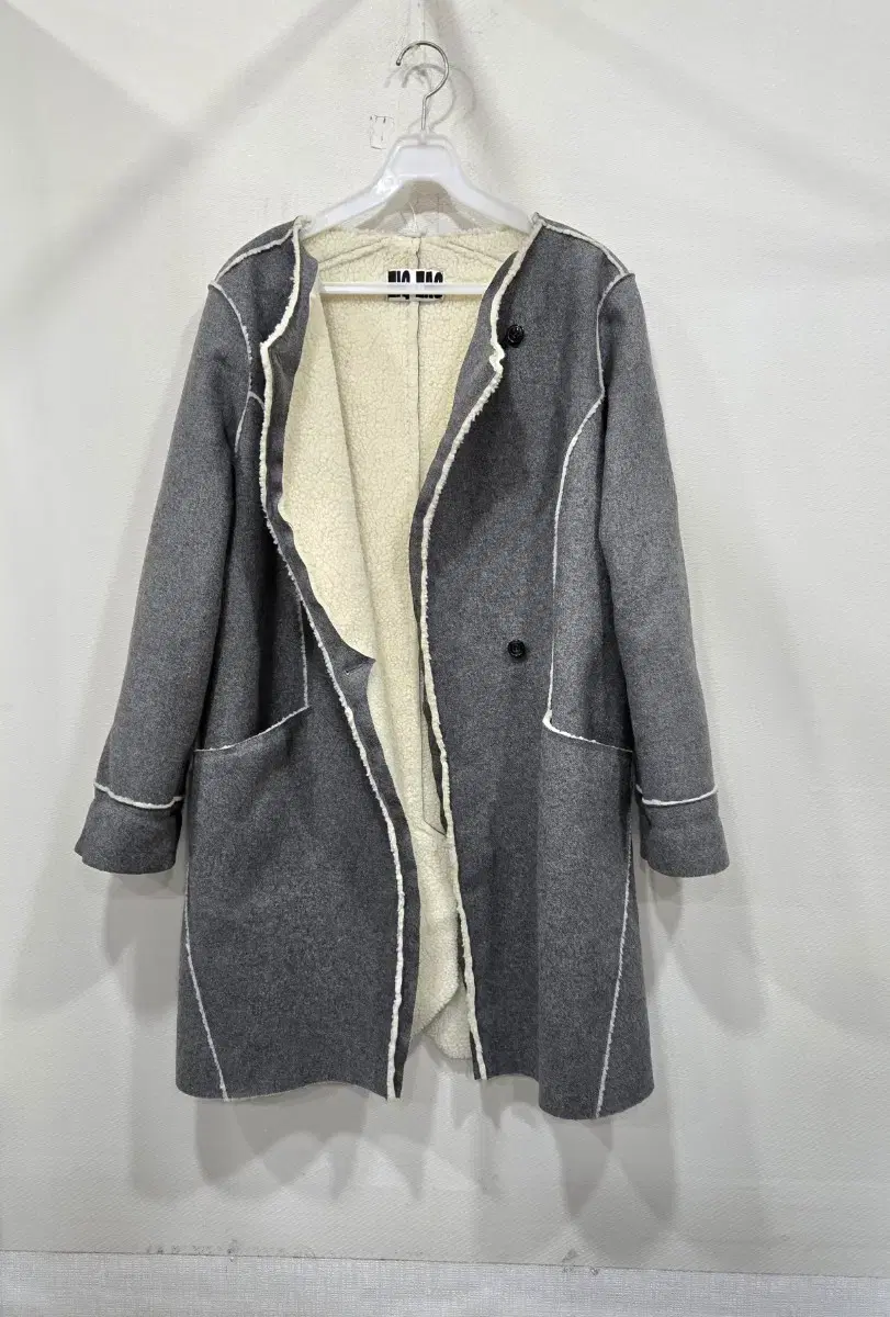 Sheepskin-lined vahn coat