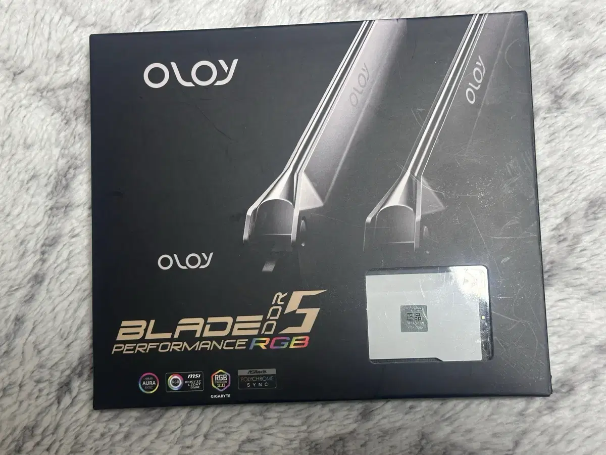 OLOY Blade rgb DDR5 6400 CL32 화이트