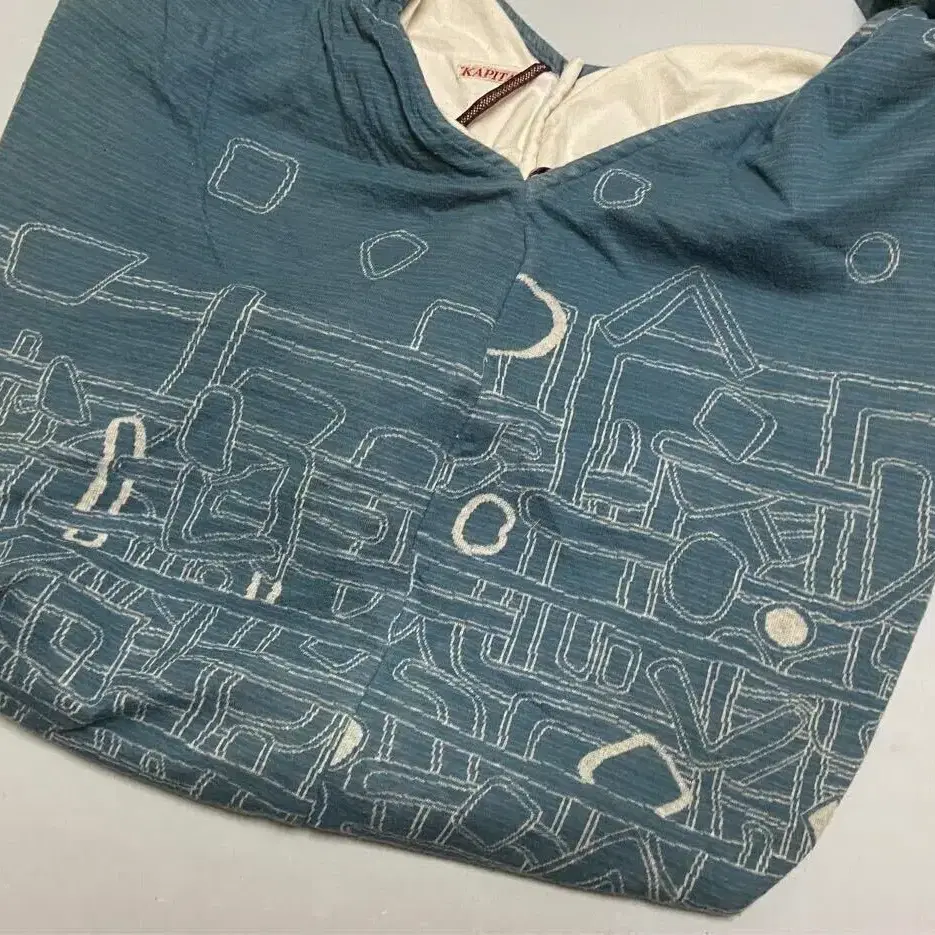 캐피탈 Tenjiku Navajo Bag