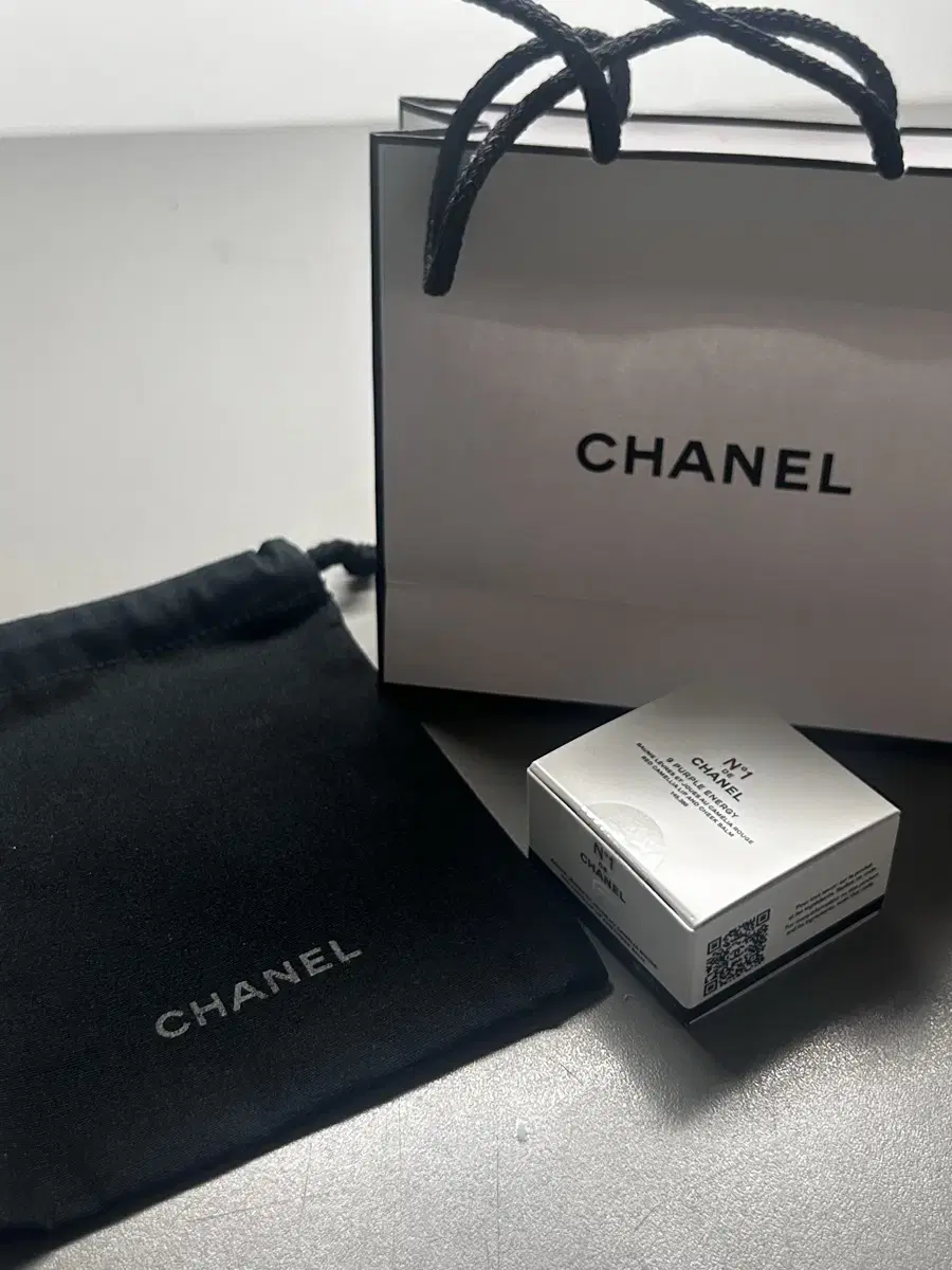 새상품 N1 DE CHANEL 퍼플 에너지 립 앤 치크 밤