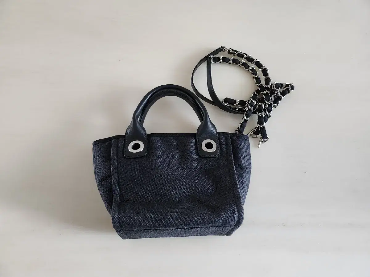 SIE Mini Tote Chain Bag