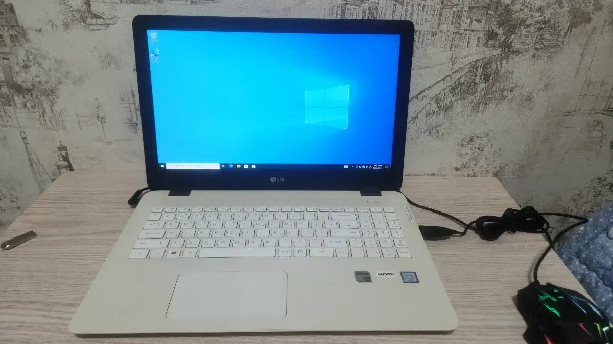 LG 울트라북 15UB470 i5-6260U 노트북 판매합니다