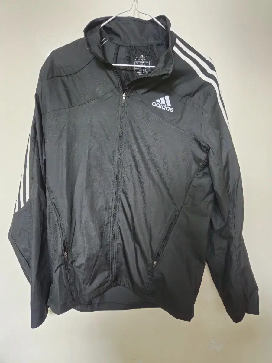 New product) Adidas windbreaker jacket L New product with tag