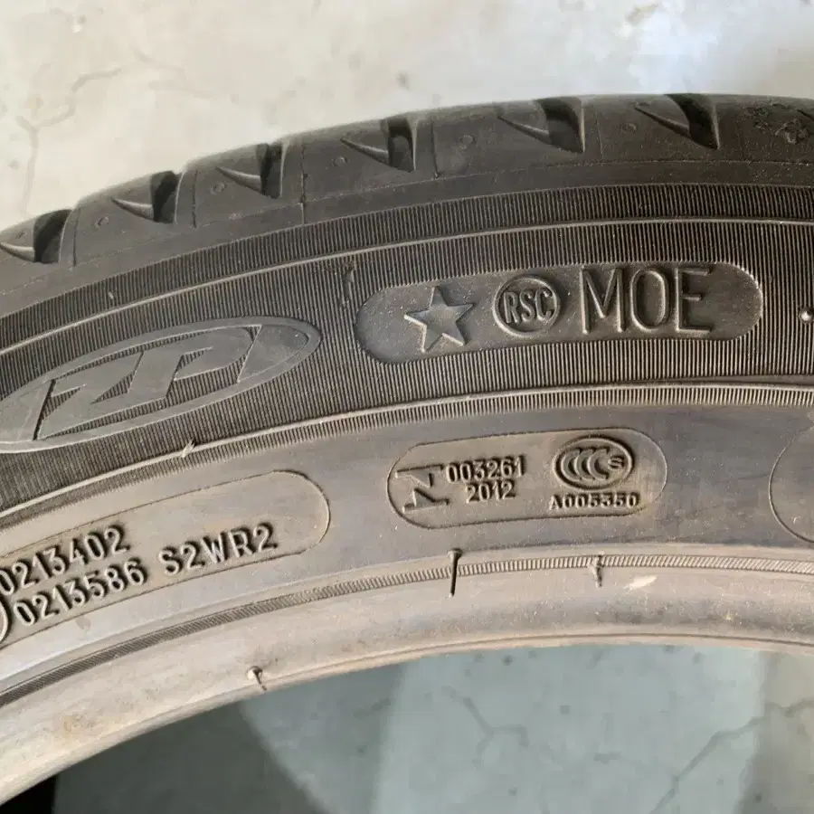 245/45R18 중고T