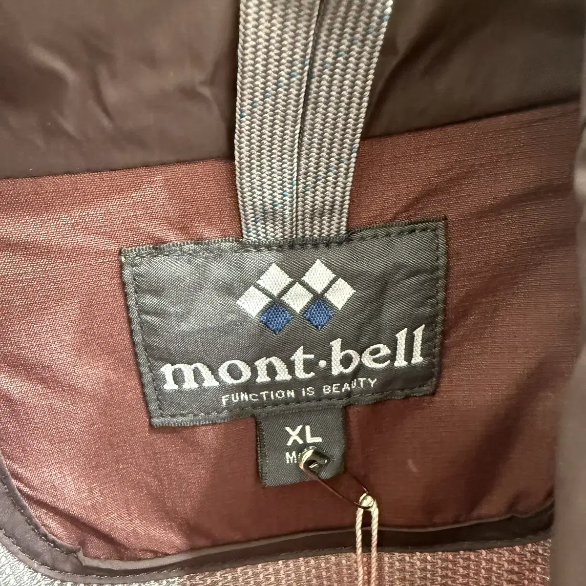 MONTBELL 레드 윈드자켓