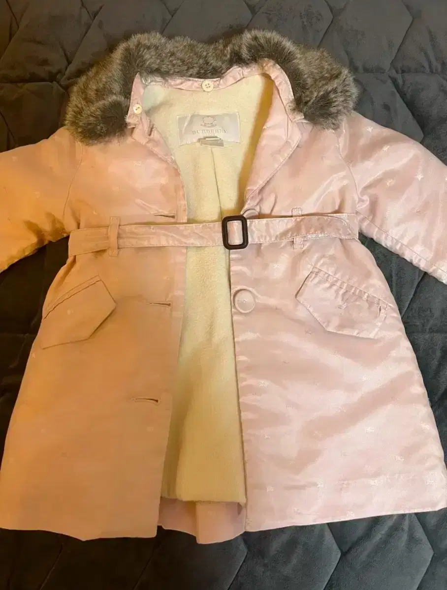 Burberry yooa coat