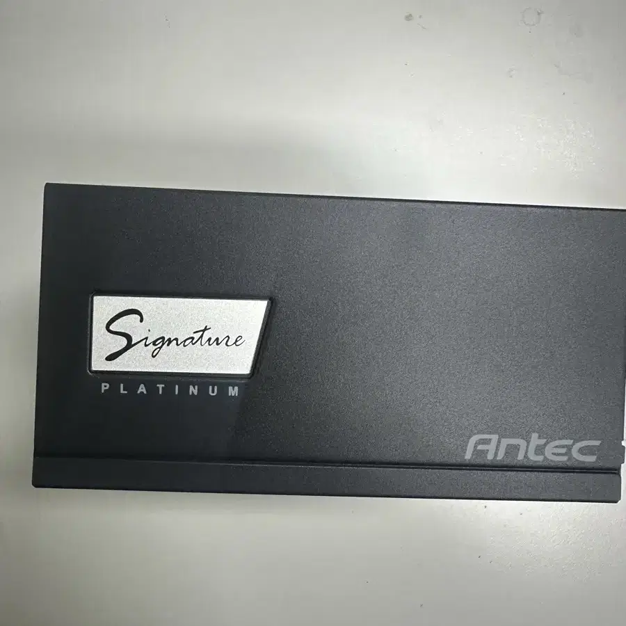 안텍 SIGNATURE 1300W PLATINUM