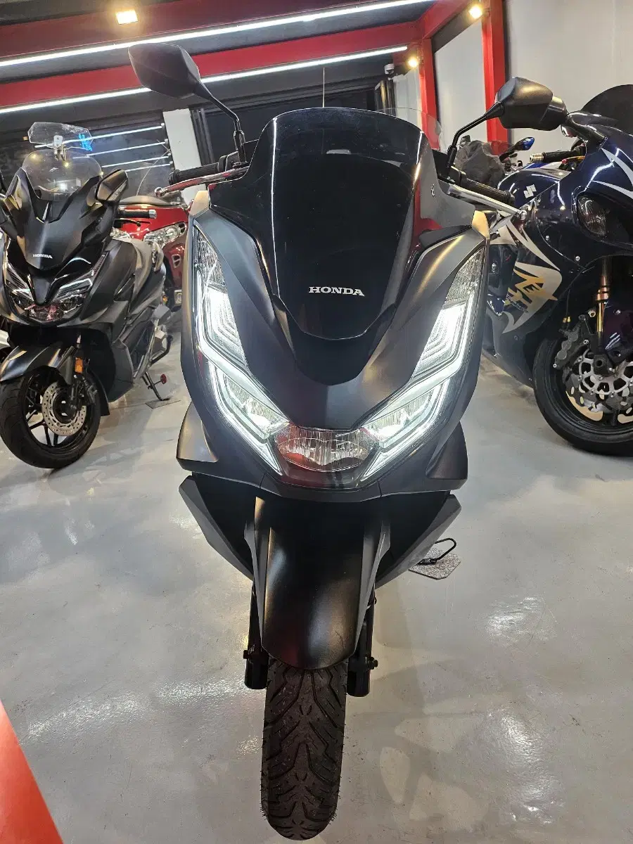 혼다 PCX125ABS 22년식 판매합니다