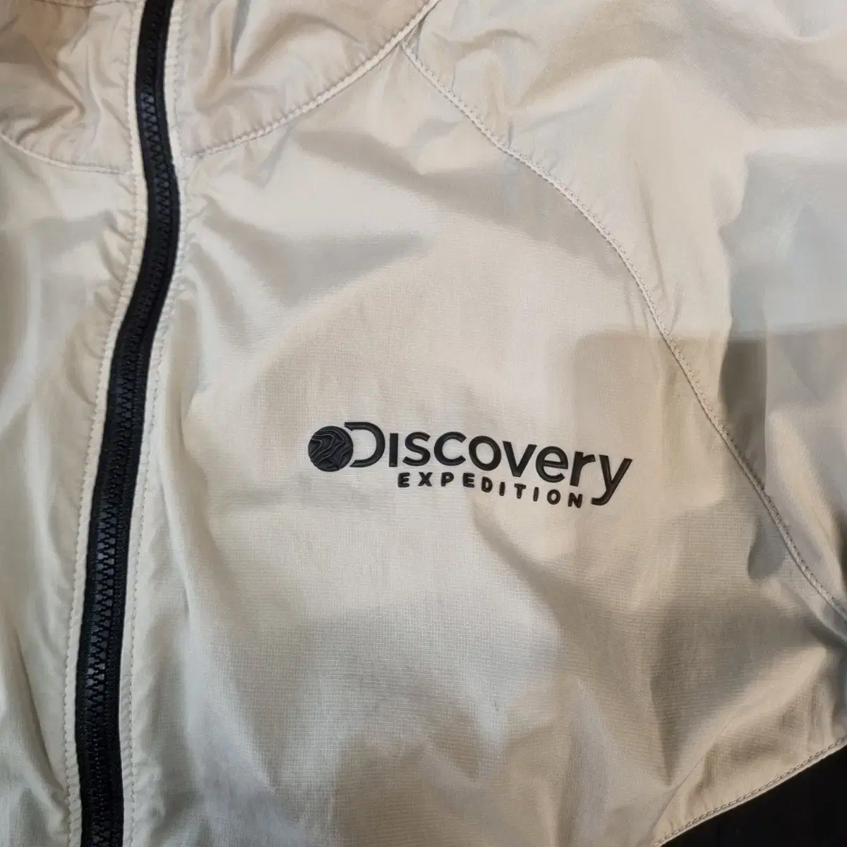 DISCOVERY 디스커버리 바람막이 점퍼