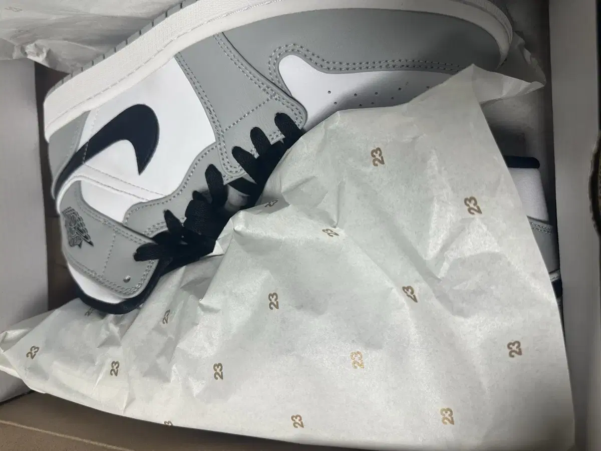 Jordan 1 Mid Light Smoke Gray 290 Sold