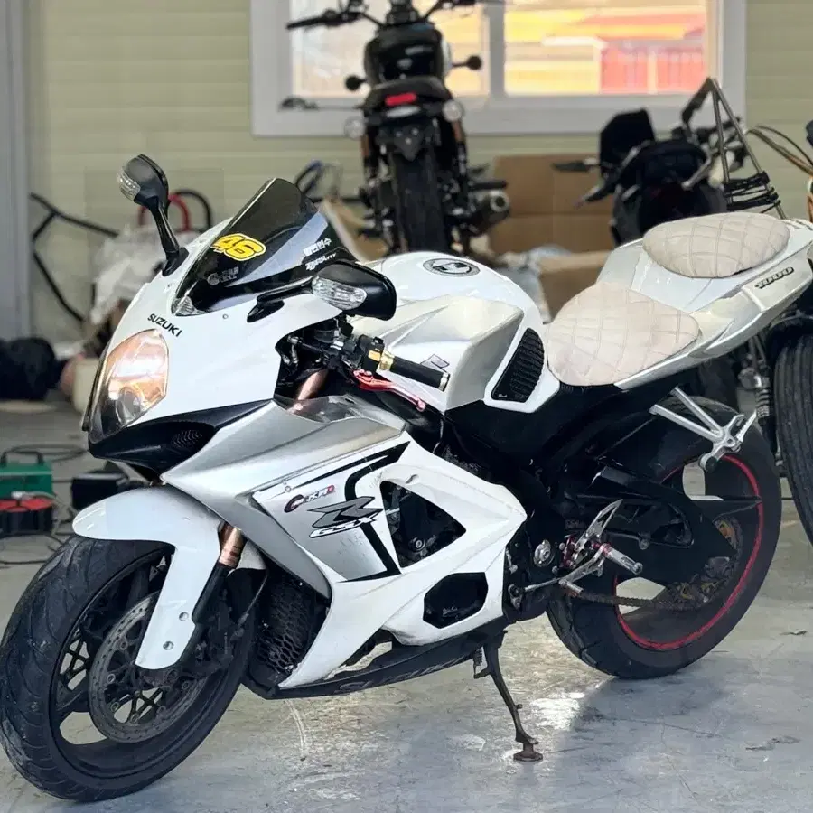 08년 gsx r1000 판매합니다