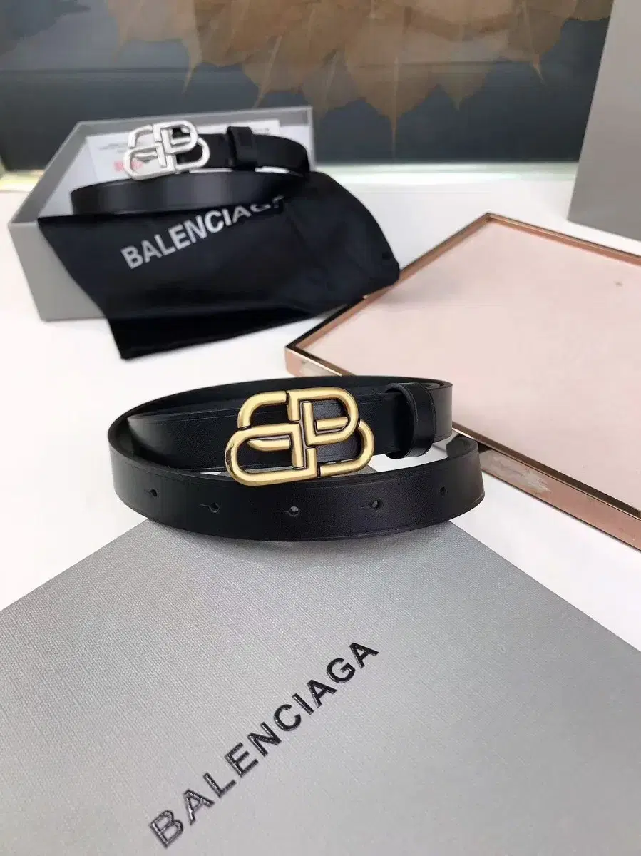 Balenciaga여성 리얼 가죽 벨트 너비 2.0cm