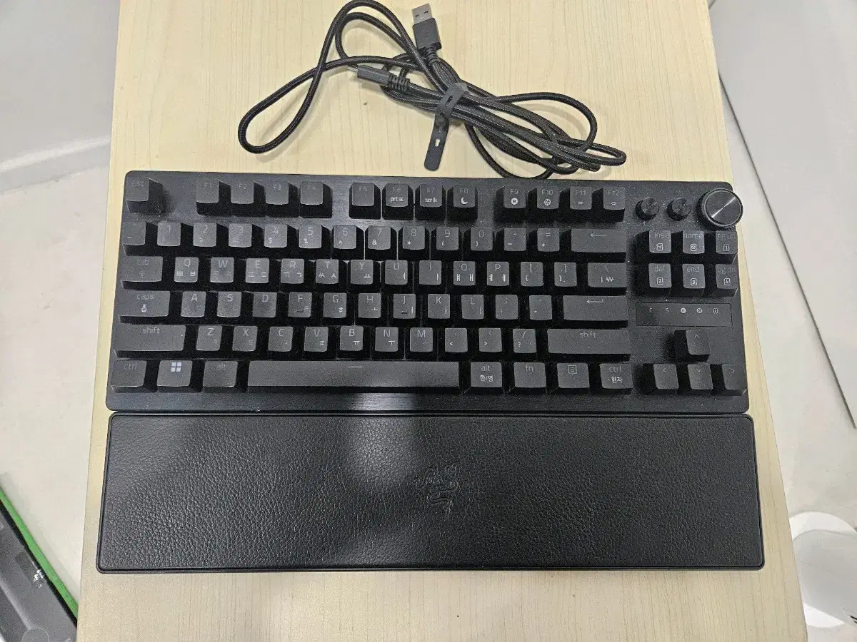 헌츠맨 v3 pro tkl 풀박스 풀구성