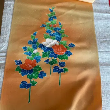 부케하오리 오렌지 컬러의 블러셔 염색 손그림 드레스 원단 순수 실크