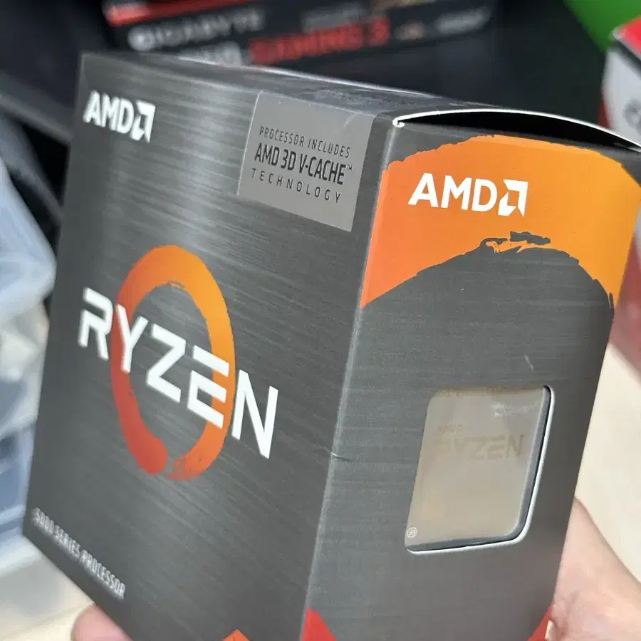 AMD Ryzen 7 5800X3D