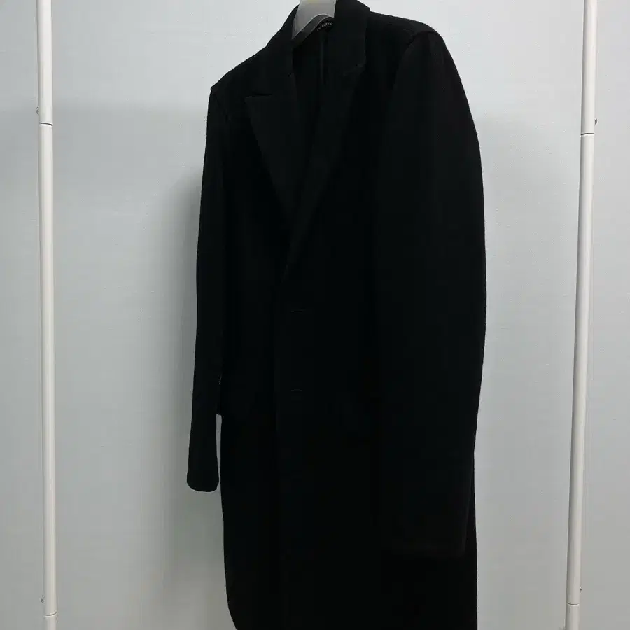 HELMUT LANG CHESTER FIELD COAT