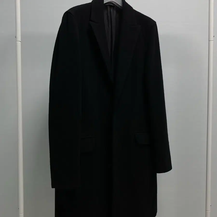 HELMUT LANG CHESTER FIELD COAT