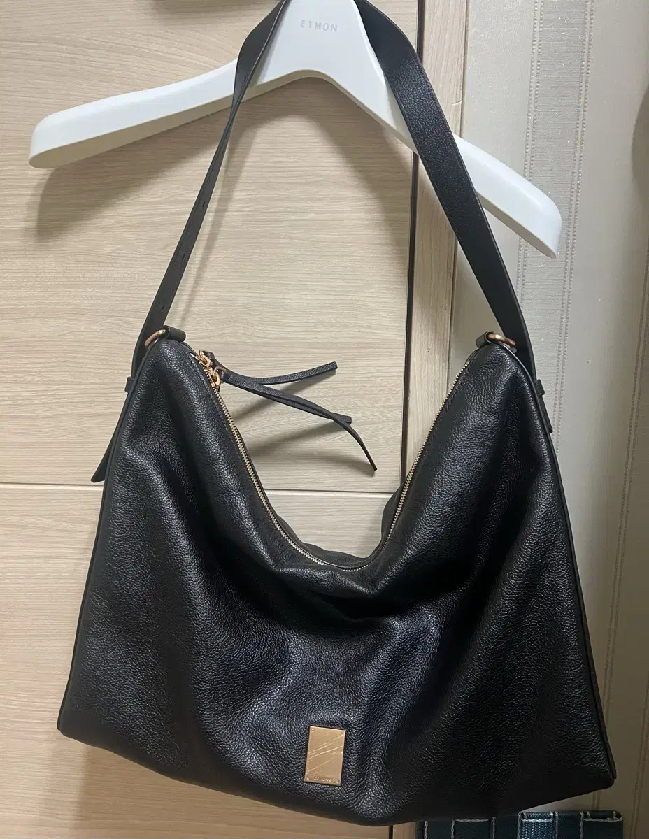 Cullon Pier Shoulder Bag