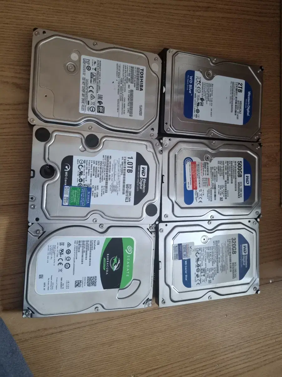 3.5-inch HDD by capacity (2TB, 1TB, 500GB, 320GB) for sale