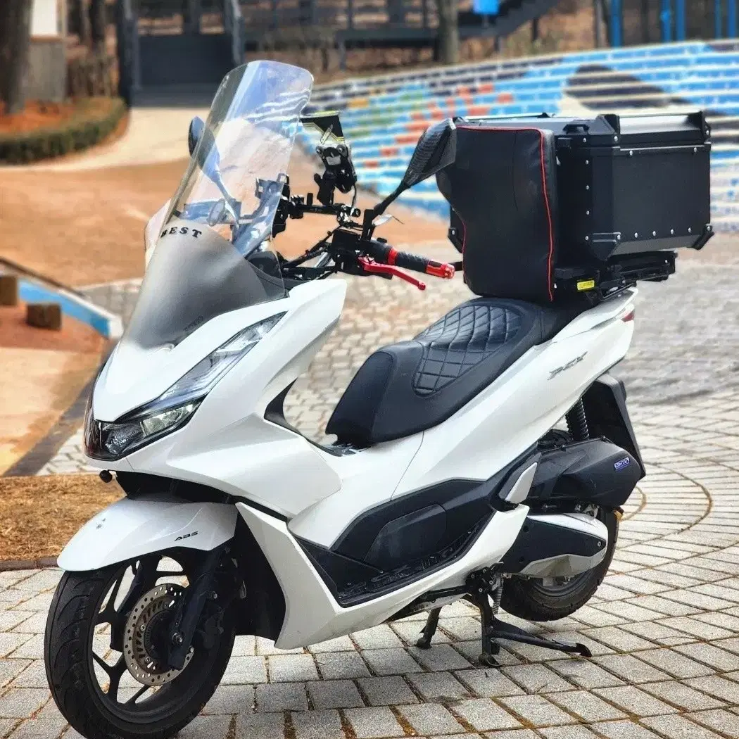 22년식 PCX125 ABS 배달세팅 S급 팝니다.