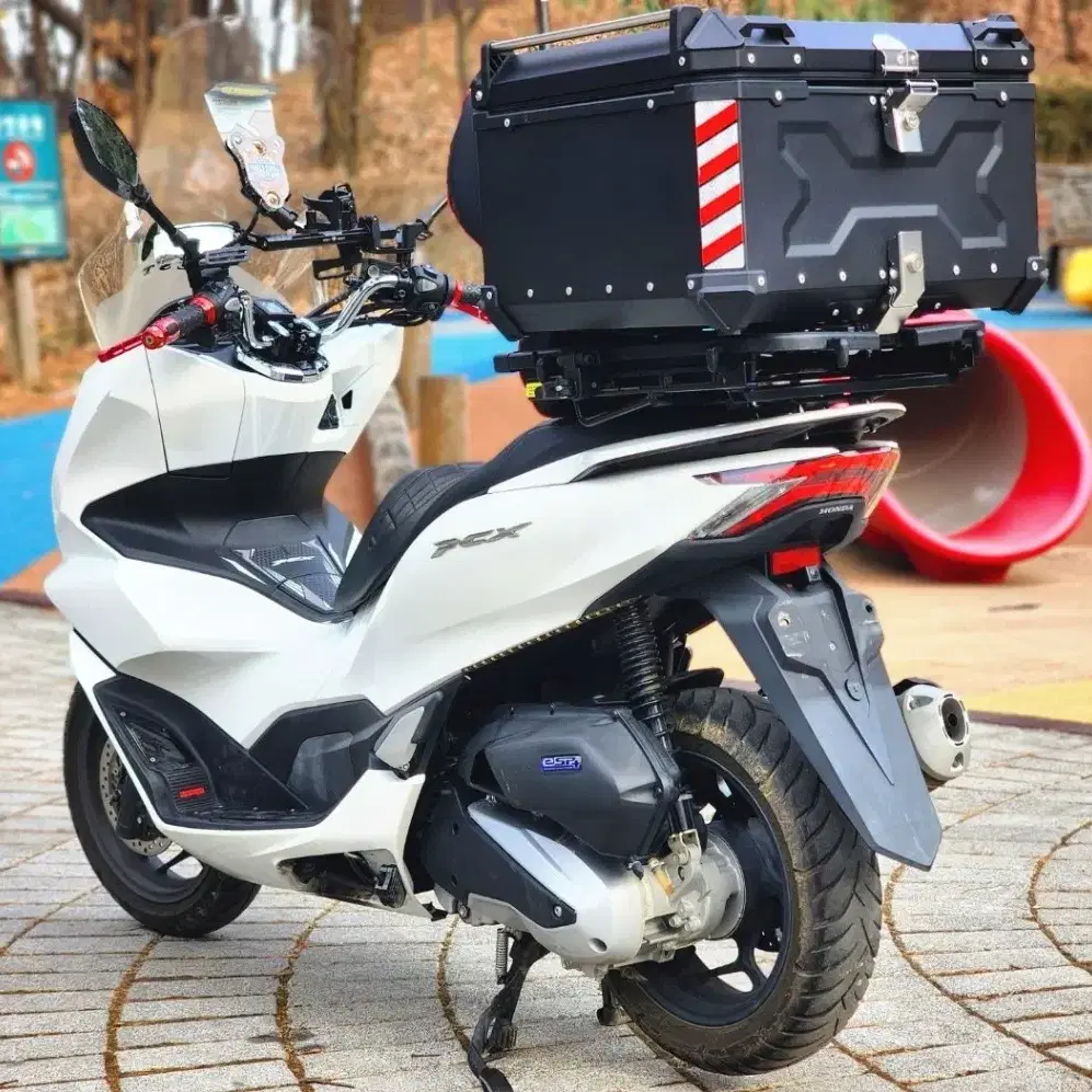 22년식 PCX125 ABS 배달세팅 S급 팝니다.