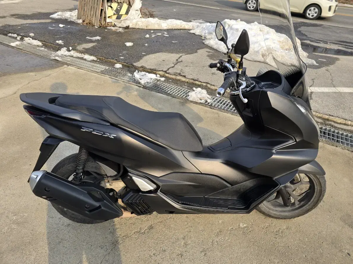 21년 pcx 33000km 팝니다