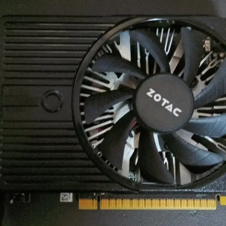 ZOTAC GTX 1050 MINi 2GB 판매합니다.