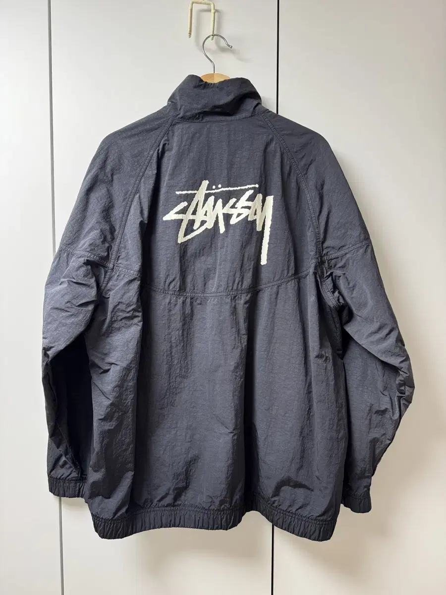 [L] Nike Stussy Anorak Off-White