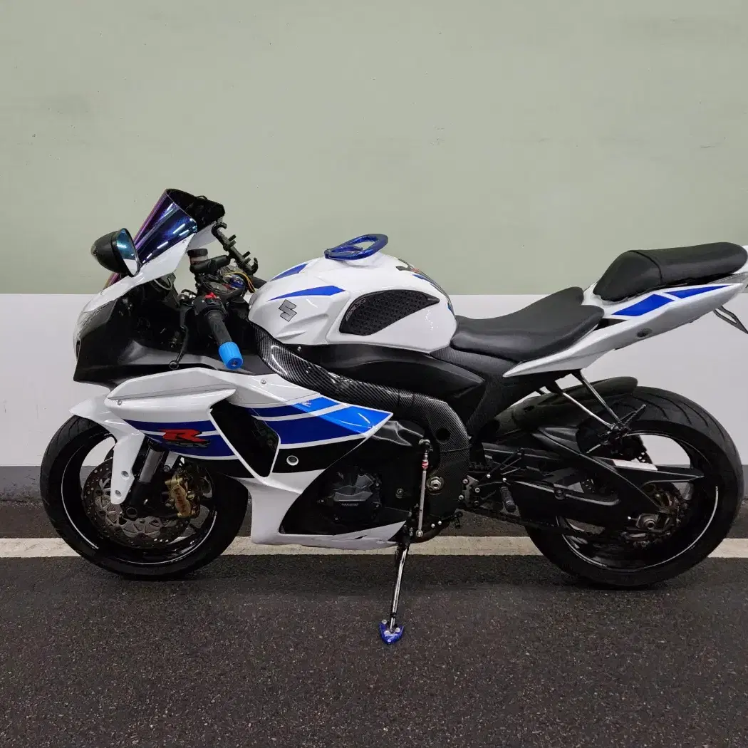 2014년식 스즈키 GSX-R1000 상태A급 판매합니다.