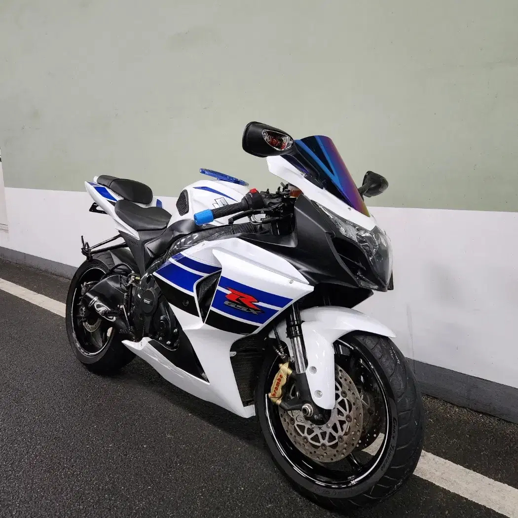 2014년식 스즈키 GSX-R1000 상태A급 판매합니다.