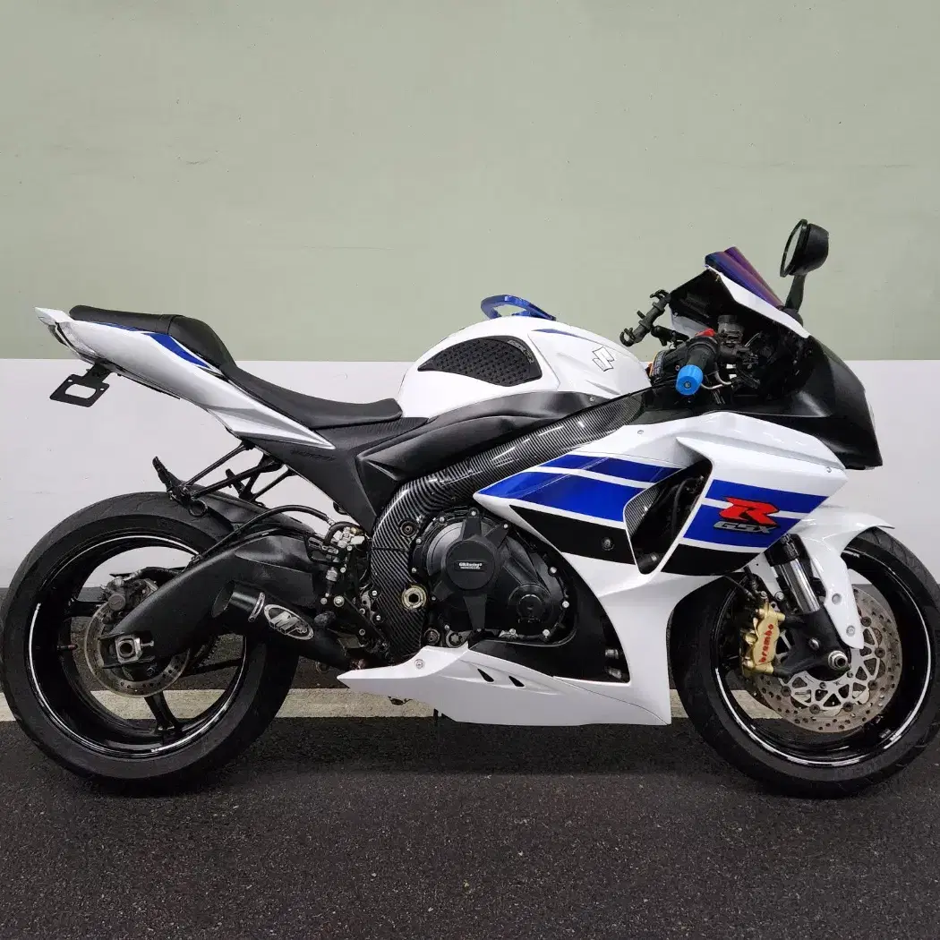 2014년식 스즈키 GSX-R1000 상태A급 판매합니다.