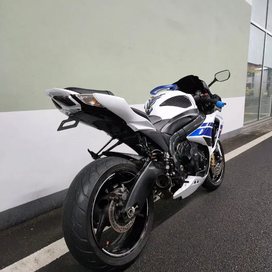 2014년식 스즈키 GSX-R1000 상태A급 판매합니다.