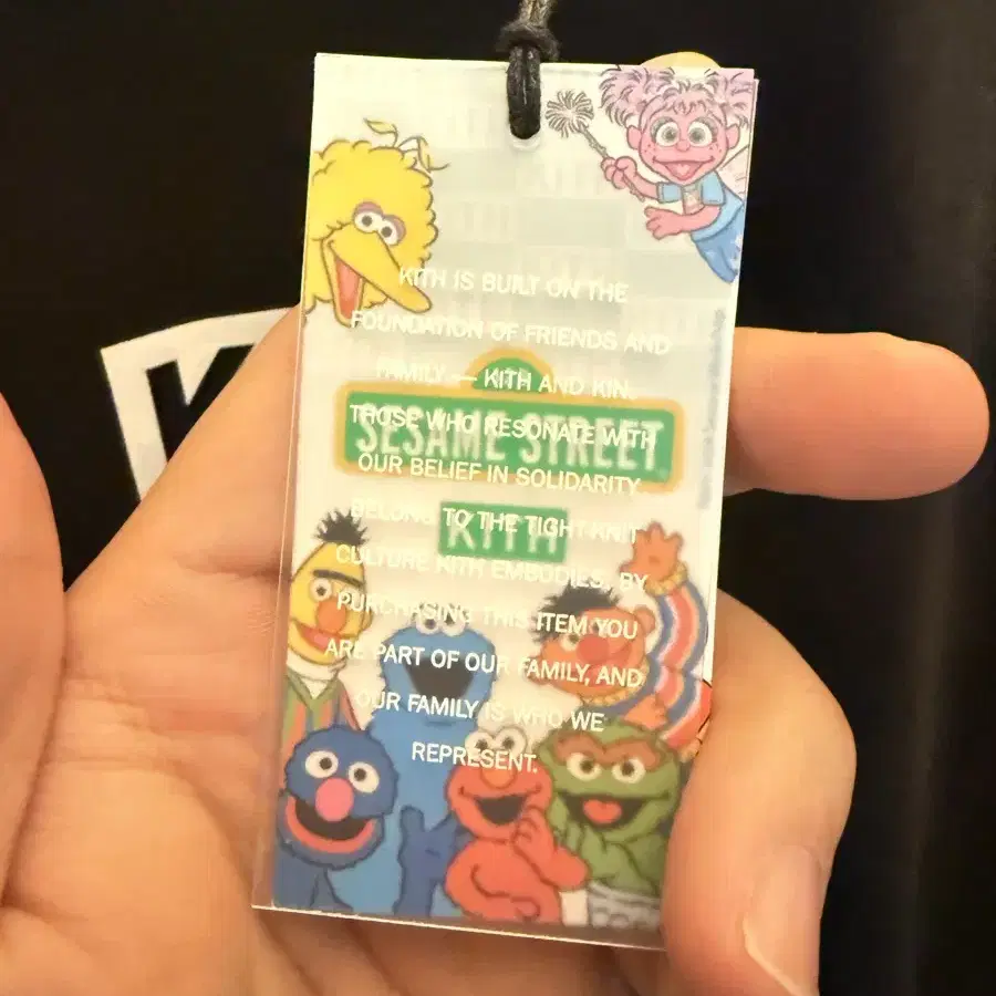 Kith x sesame street elmo 엘모 티셔츠 팝니다