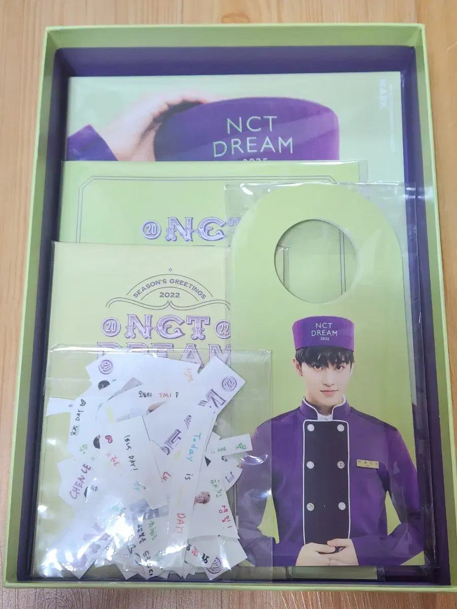 NCT DREAM 2022 unsealed Buy a season's greetings card