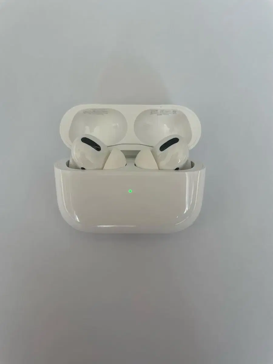 AirPods Pro 1 Quick sale!!