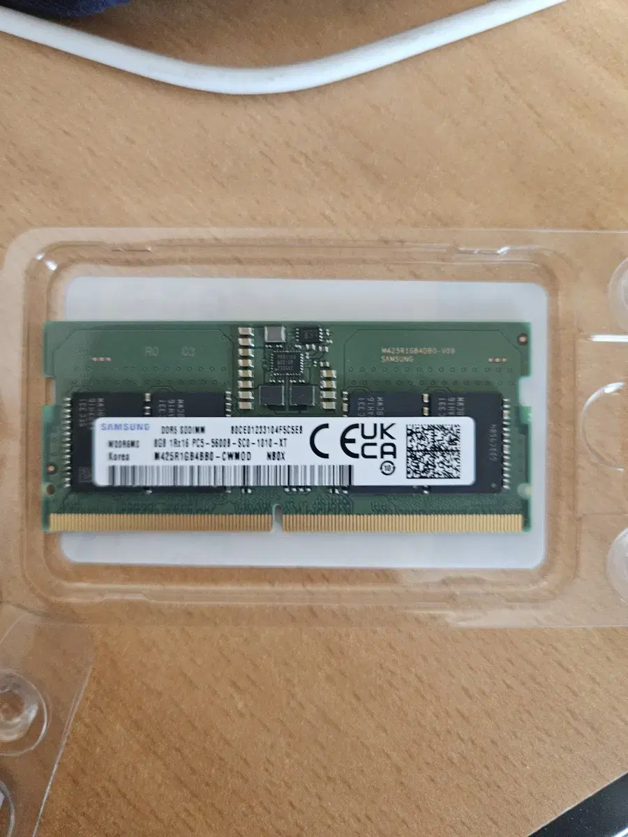 삼성 ddr5 노트북용 8gb 램 2개