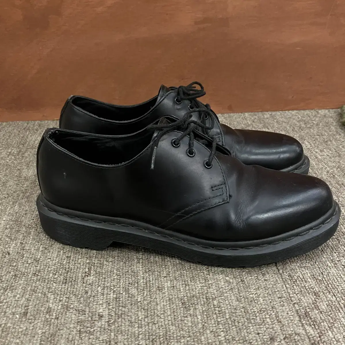 (260) Dr.Martens 닥터마틴 14345 3홀