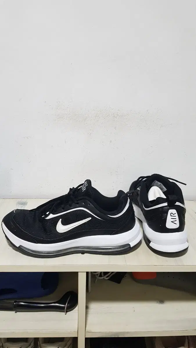 택포 265~270 정품 NIKE AIR-MAX 경량 쿠션 스니커즈