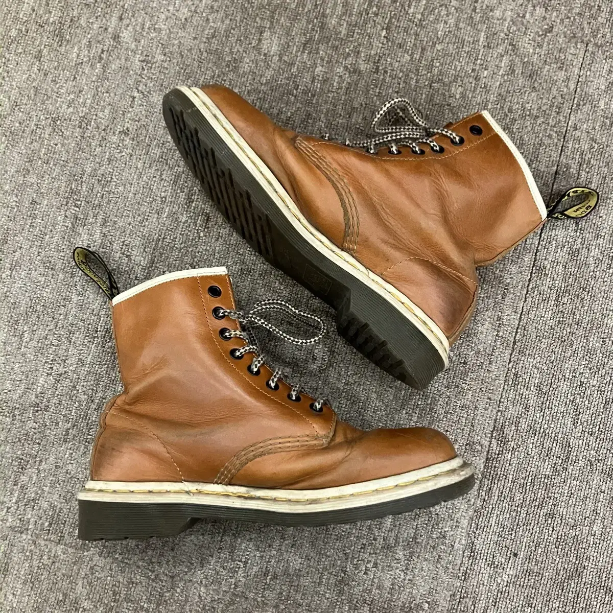 (245) Dr.Martens 닥터마틴 1460 8홀 워커