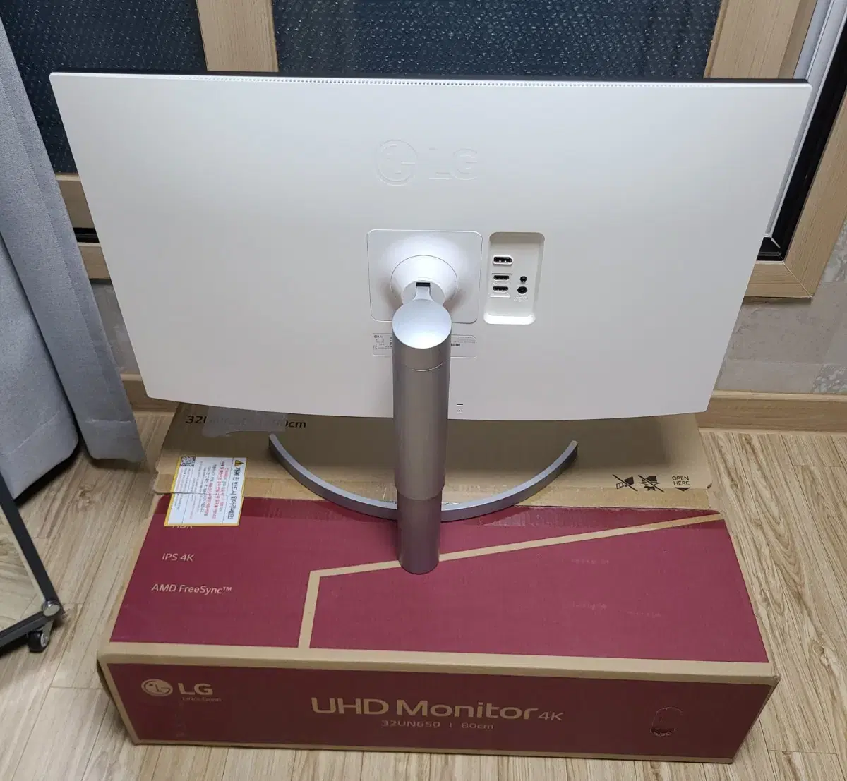 LG 32un650 4k 모니터팝니다