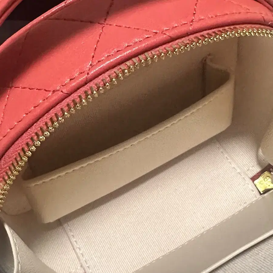 샤넬 가방 미니백 크로스백 핑크