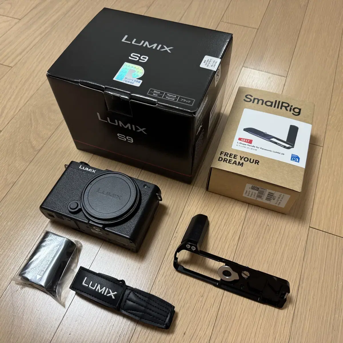 [단순개봉] Lumix S9 블랙 바디 / 스몰리그 플레이트 판매합니다.